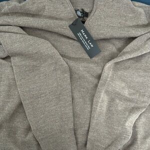 Mark Lawn Men's V-Neck Sweater in Taupe